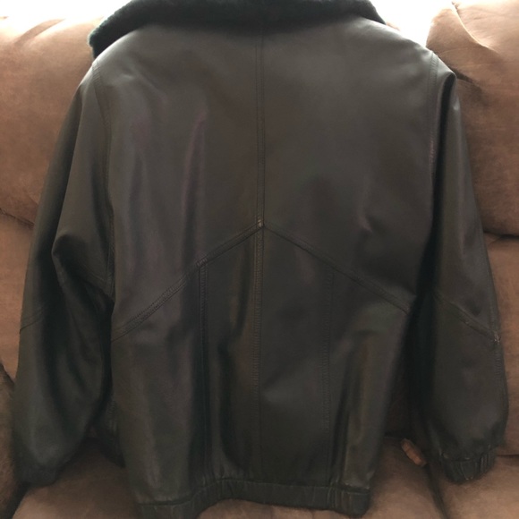Reversible mink/leather jacket. - Picture 4 of 7